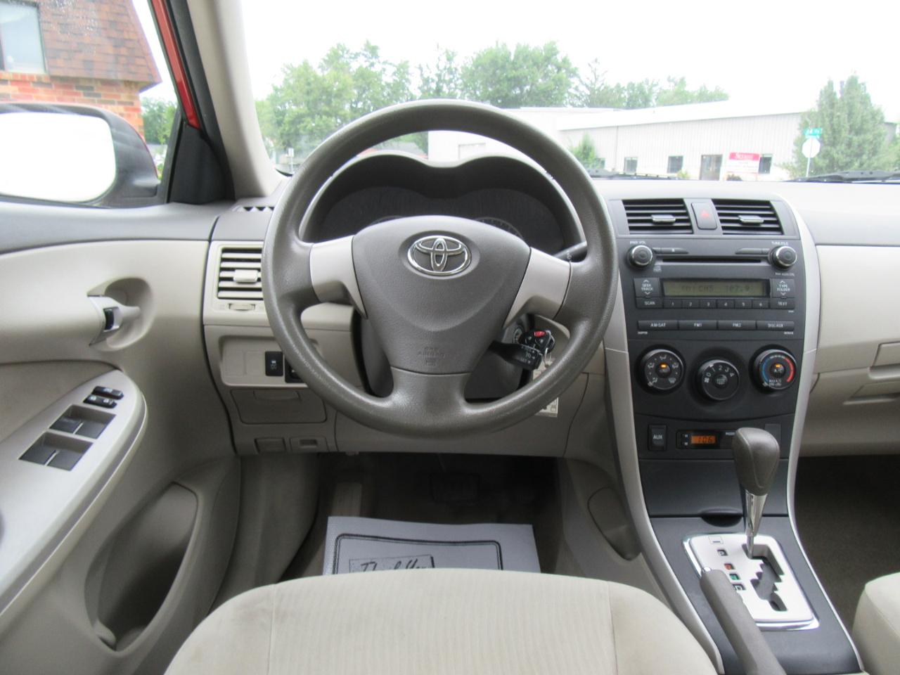 Toyota Corolla LE 2010
