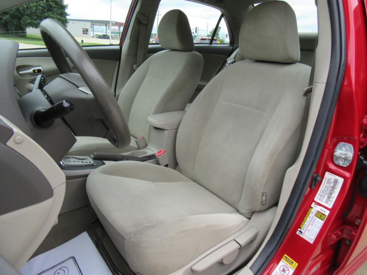 Toyota Corolla LE 2010