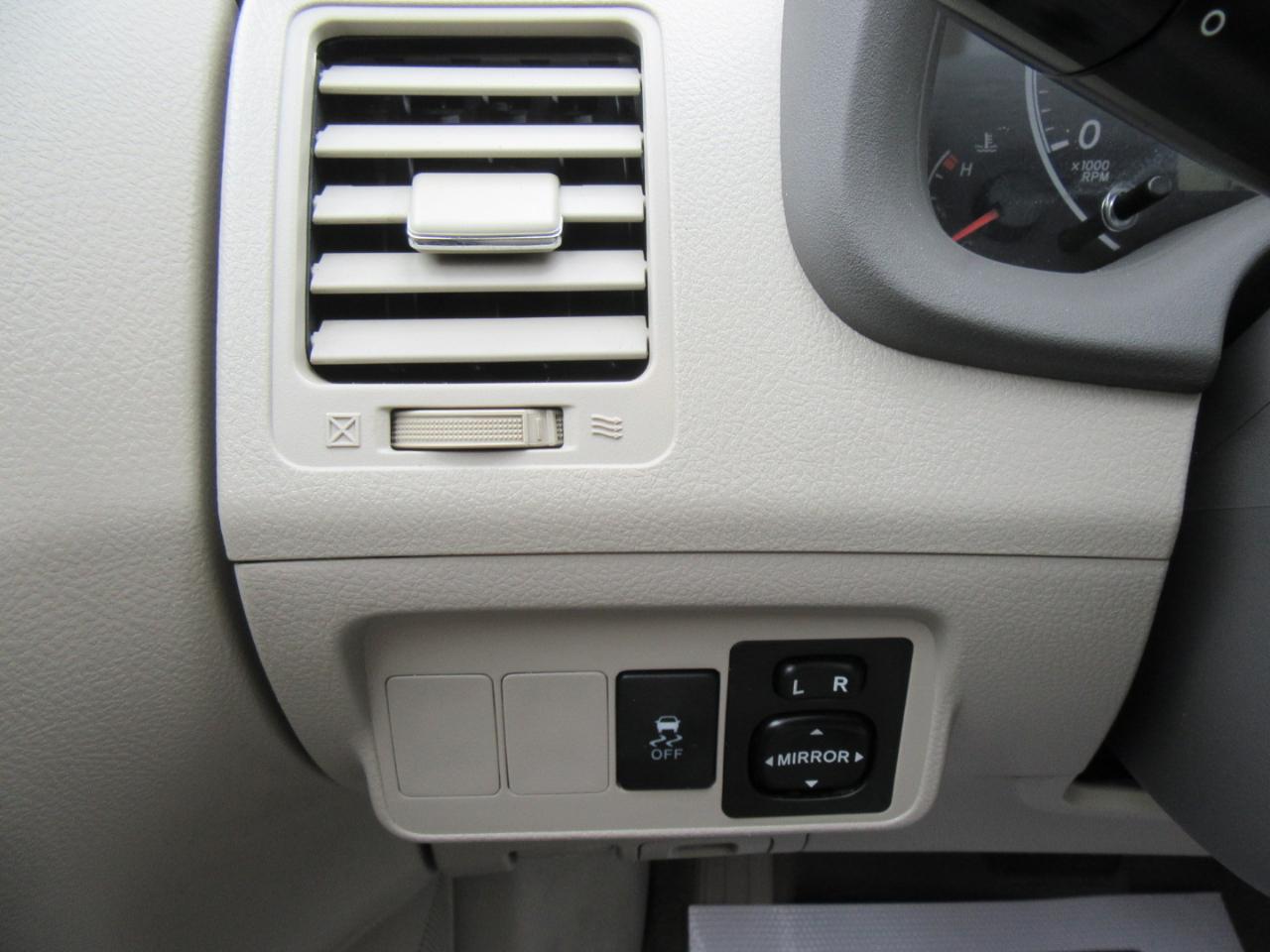 Toyota Corolla LE 2010