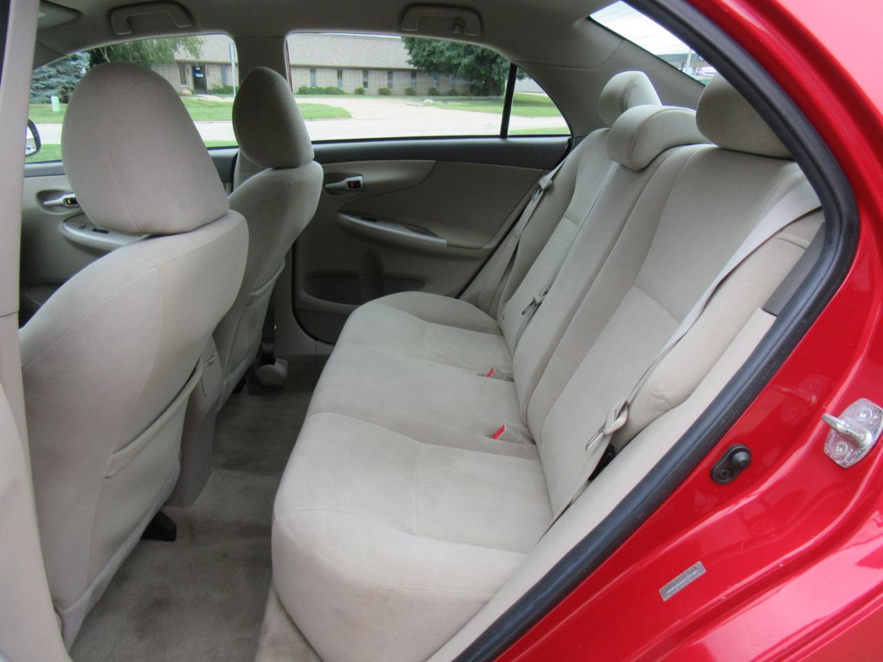 Toyota Corolla LE 2010