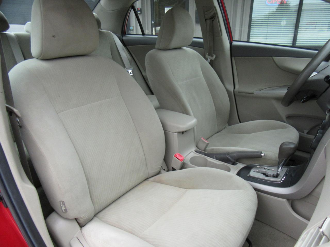 Toyota Corolla LE 2010