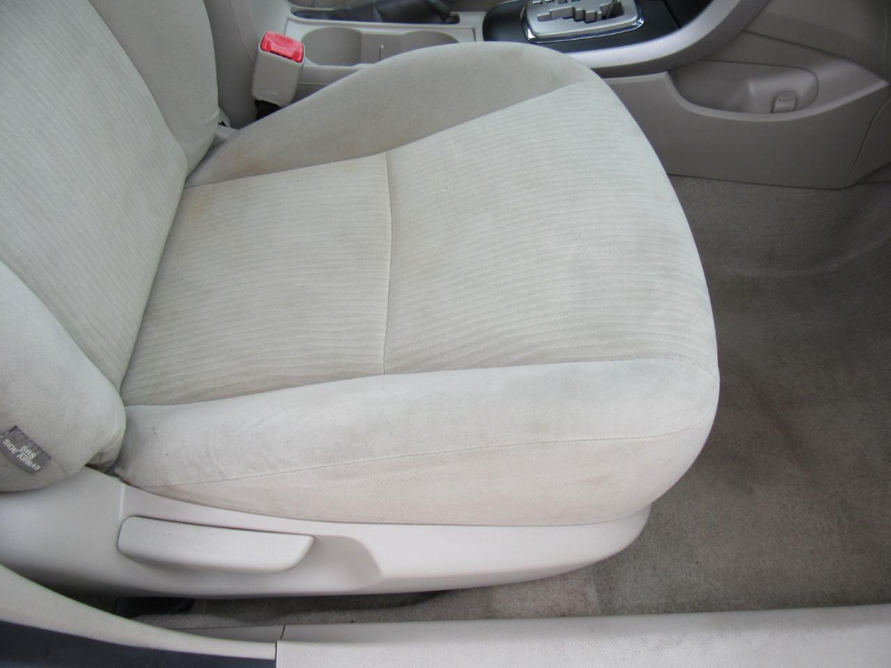 Toyota Corolla LE 2010