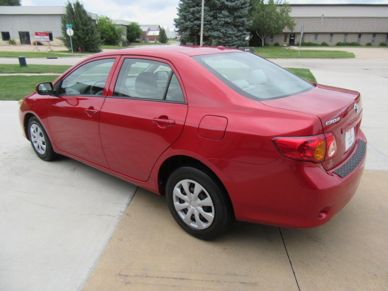 Toyota Corolla LE 2010