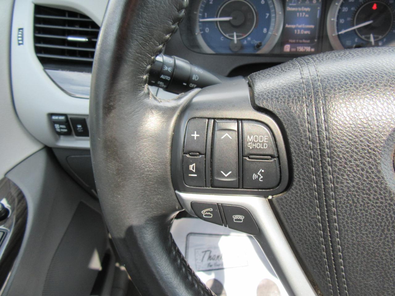 Toyota Sienna XLE FWD 8-Passenger V6 2016