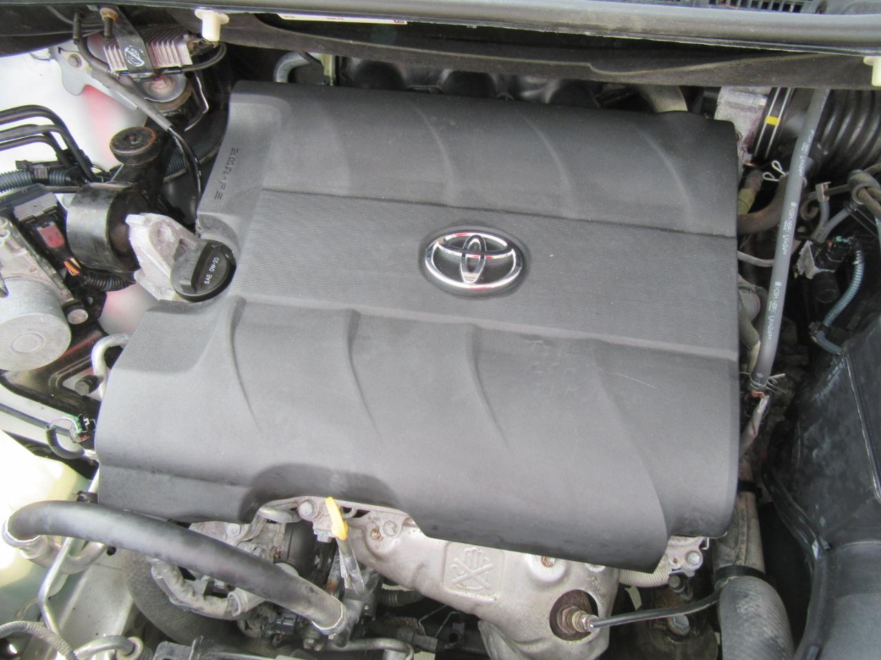Toyota Sienna XLE FWD 8-Passenger V6 2016