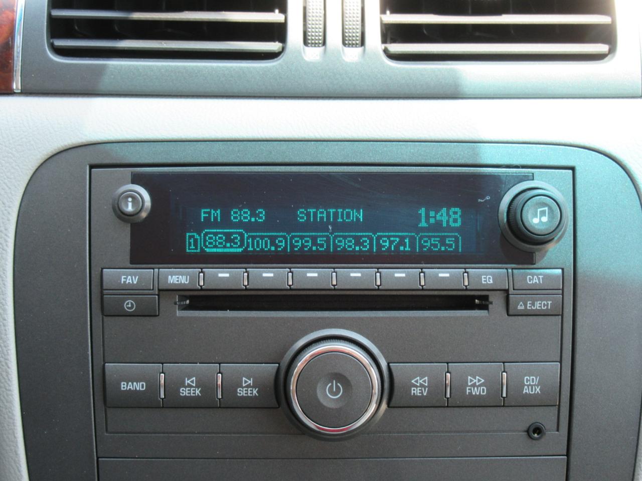 Buick Lucerne CXL 2011
