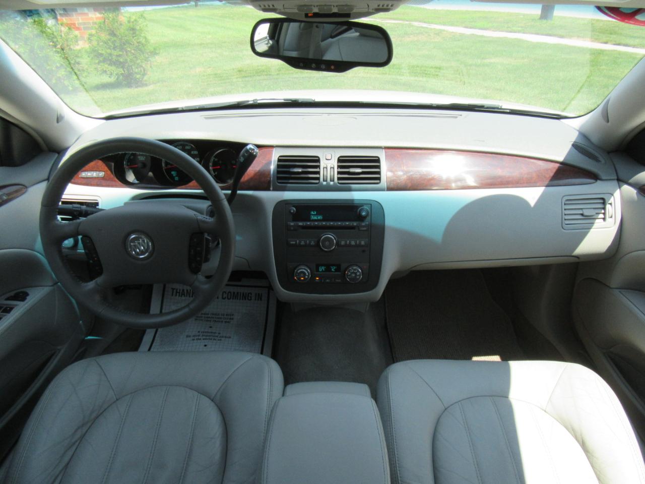 Buick Lucerne CXL 2011