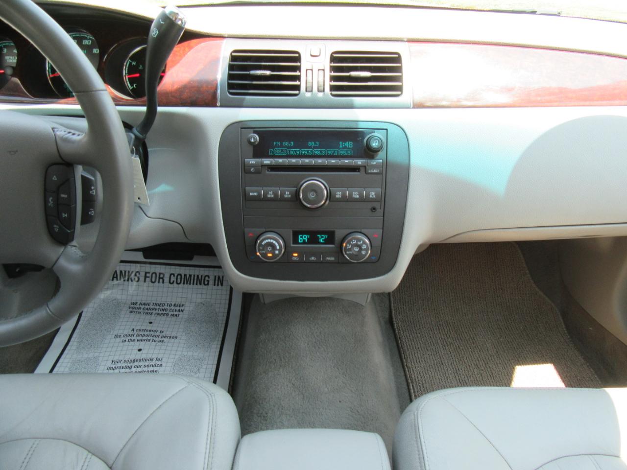 Buick Lucerne CXL 2011