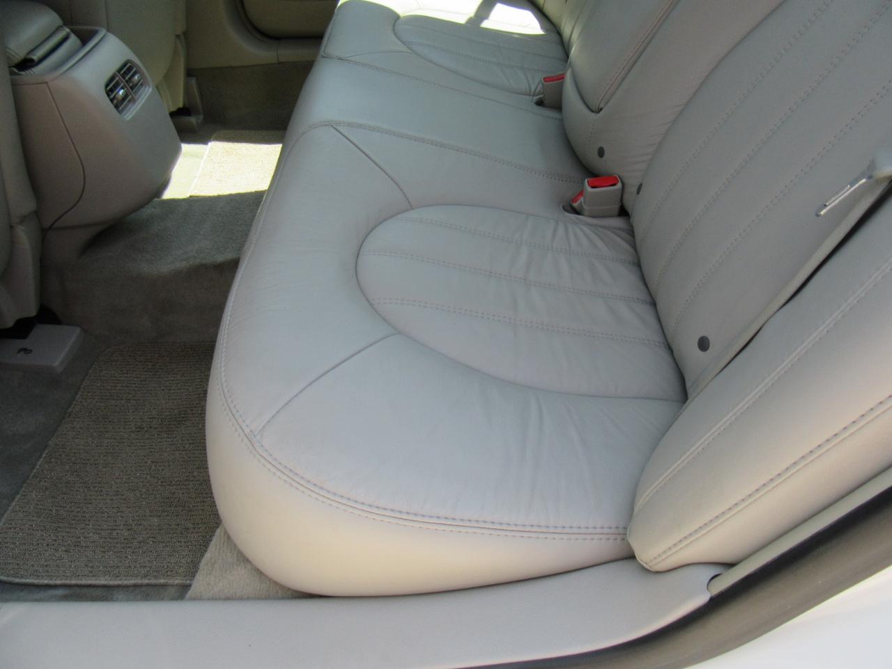 Buick Lucerne CXL 2011