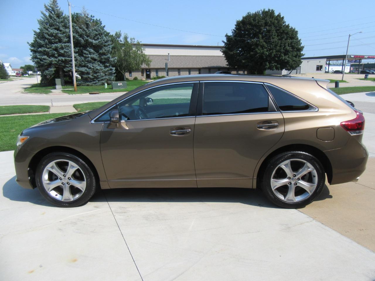 Toyota Venza XLE V6 AWD 2013