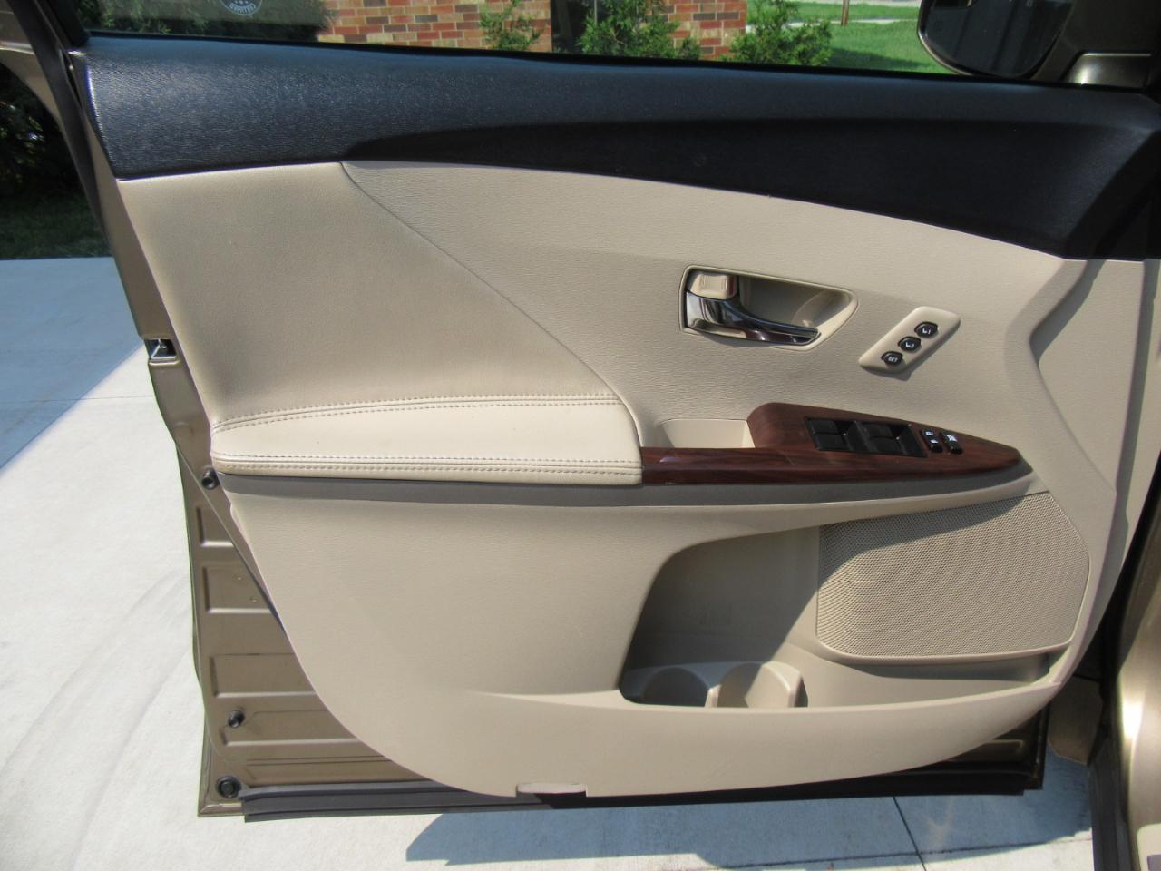Toyota Venza XLE V6 AWD 2013