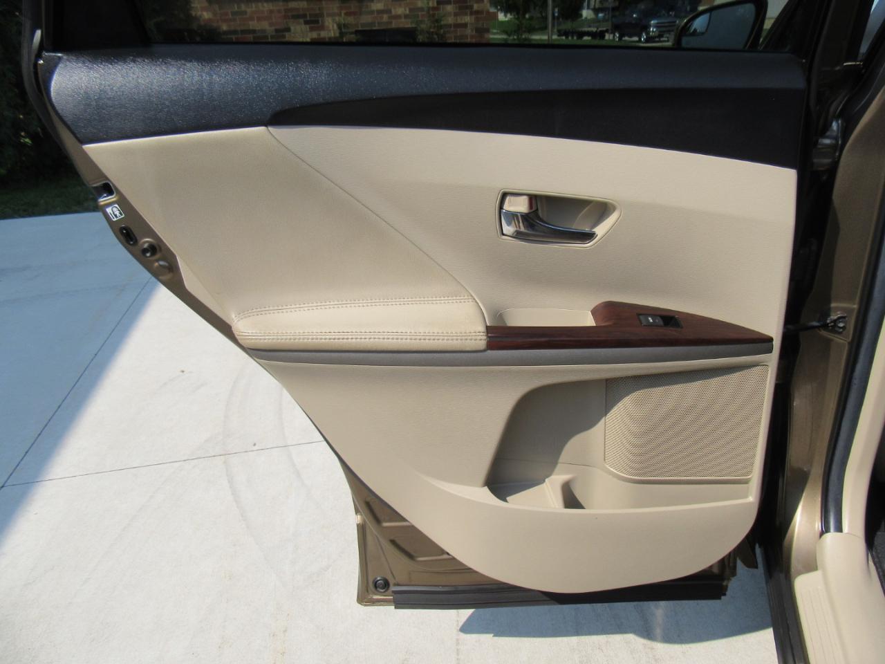 Toyota Venza XLE V6 AWD 2013