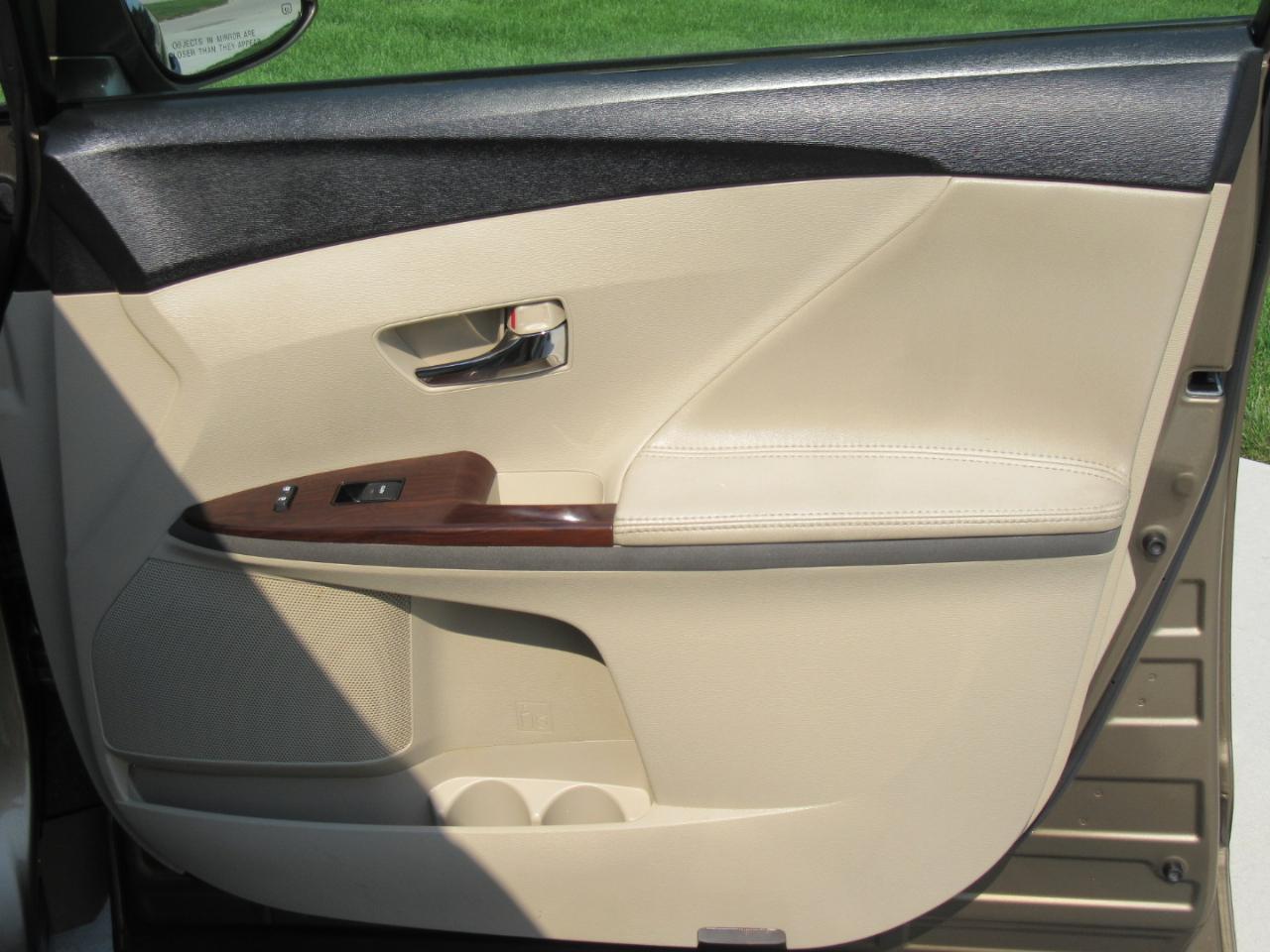 Toyota Venza XLE V6 AWD 2013