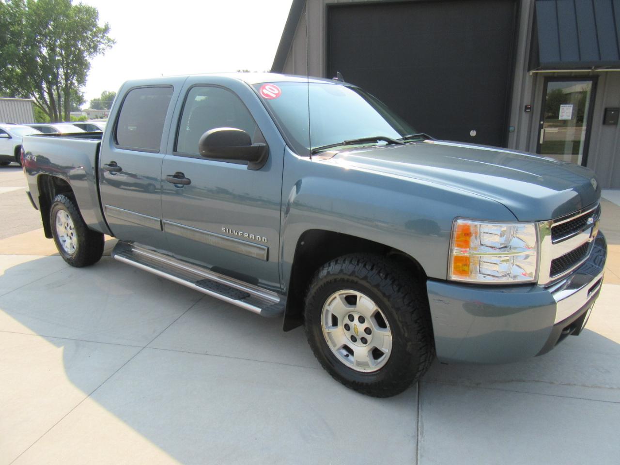 Chevrolet Silverado 1500 LS Crew Cab 4WD 2010