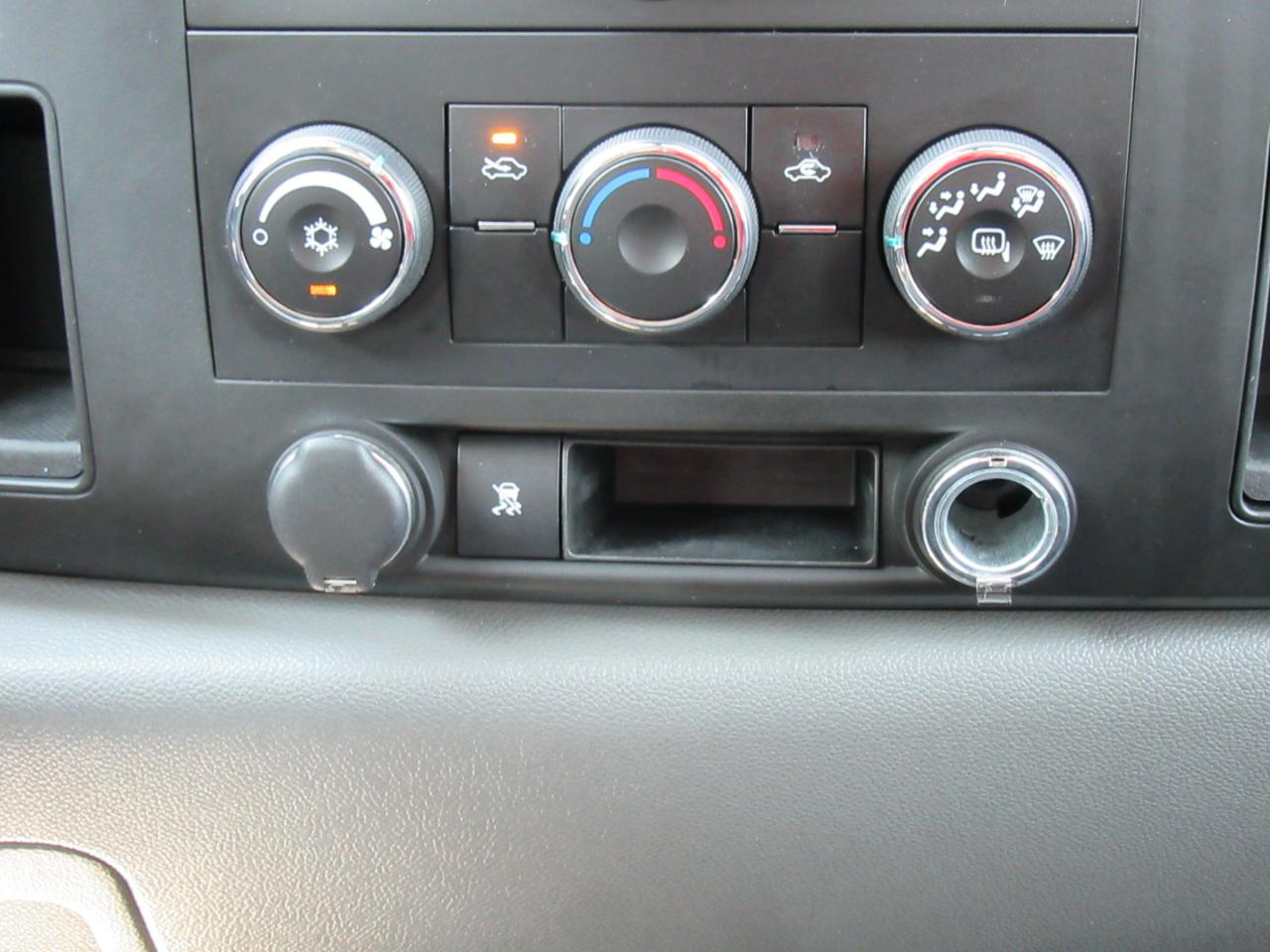 Chevrolet Silverado 1500 LS Crew Cab 4WD 2010