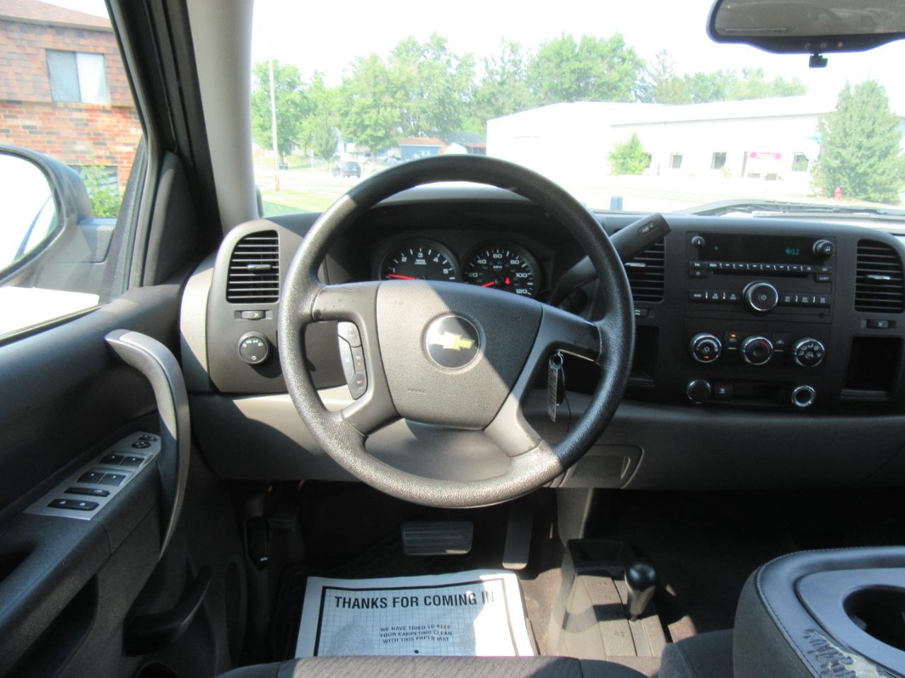 Chevrolet Silverado 1500 LS Crew Cab 4WD 2010