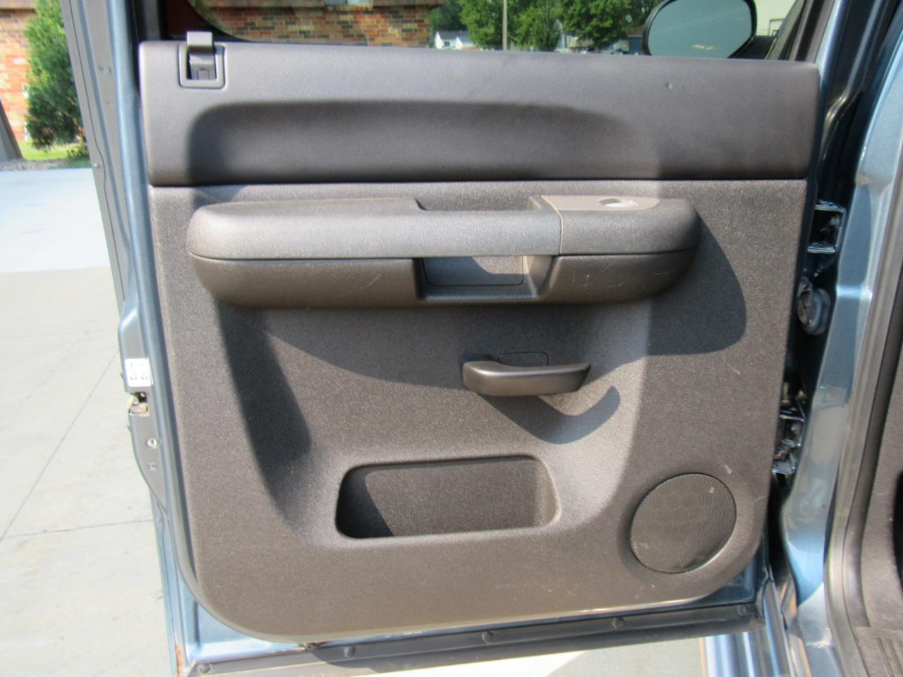Chevrolet Silverado 1500 LS Crew Cab 4WD 2010