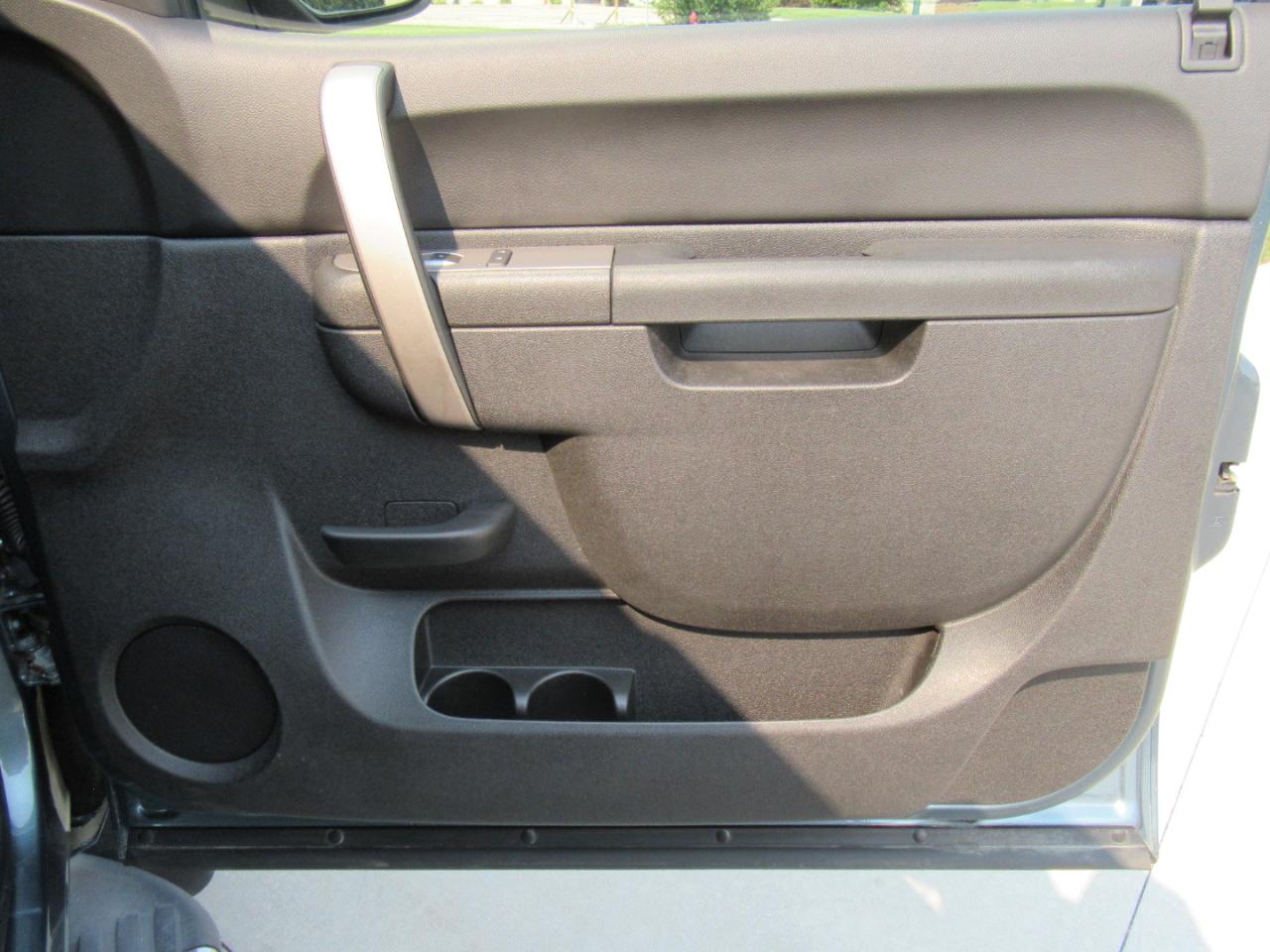 Chevrolet Silverado 1500 LS Crew Cab 4WD 2010