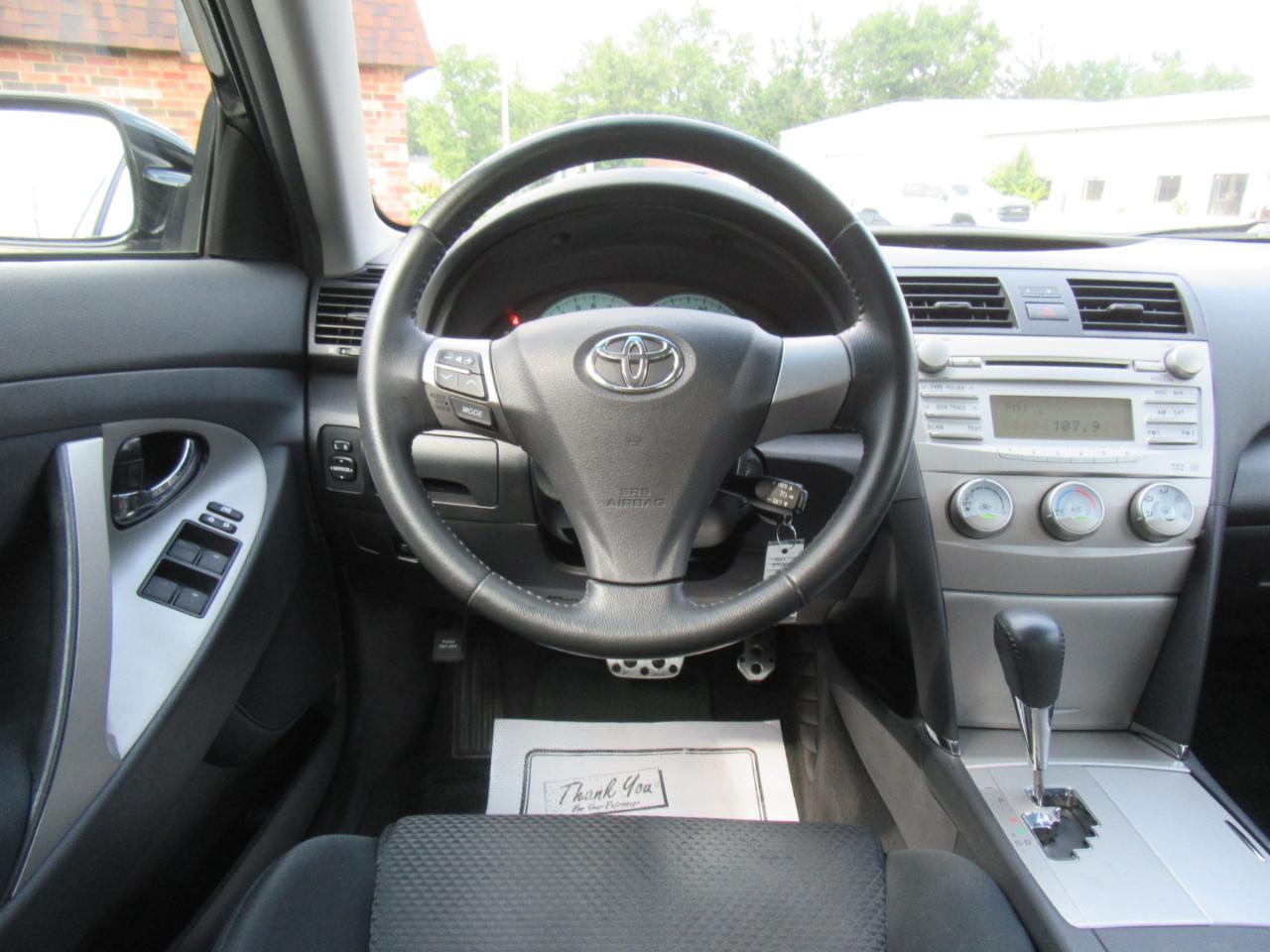 Toyota Camry SE 2011