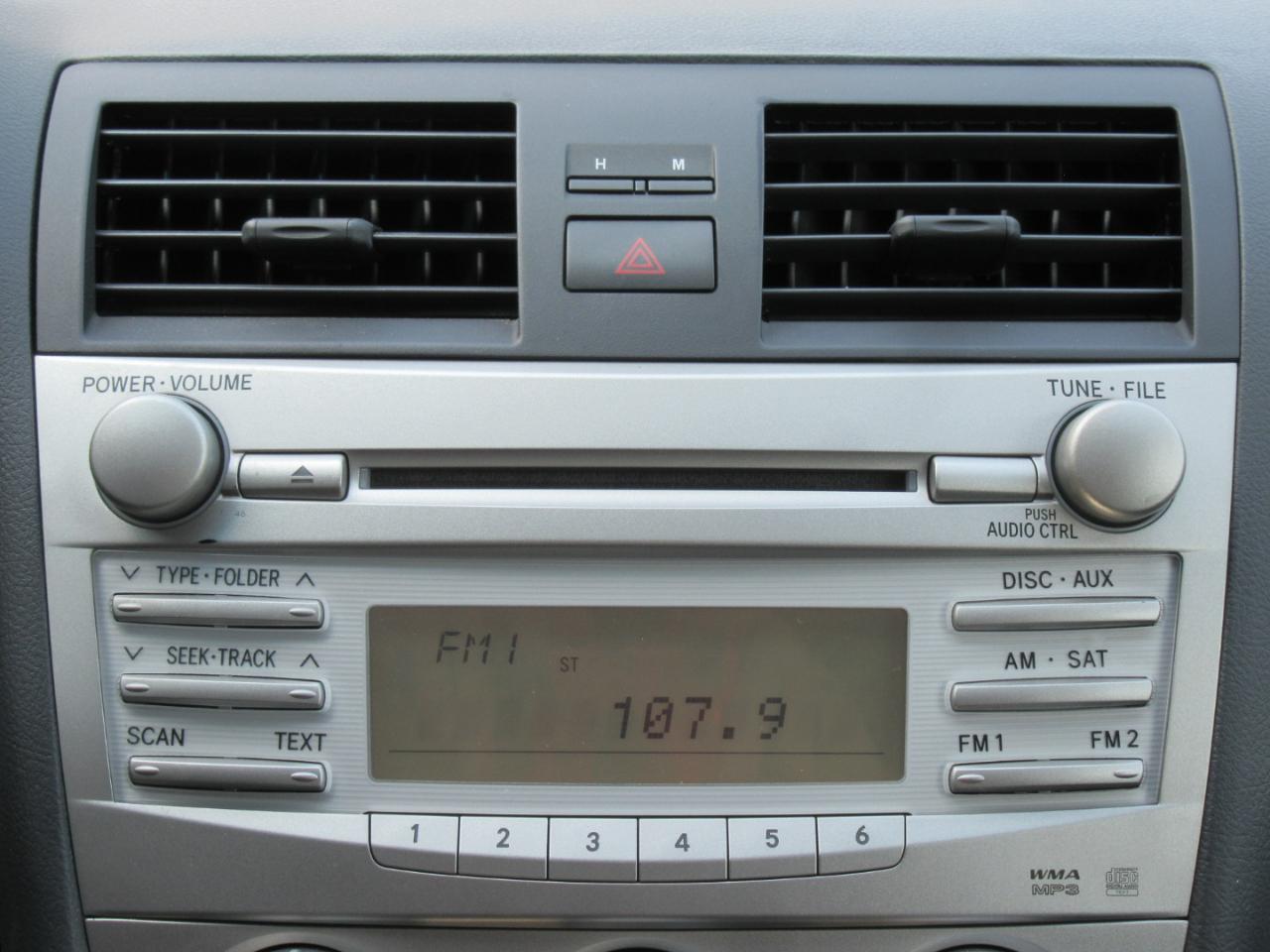 Toyota Camry SE 2011