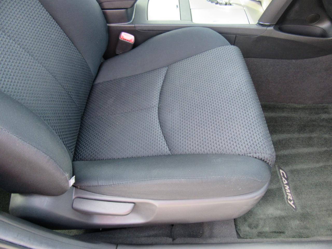 Toyota Camry SE 2011