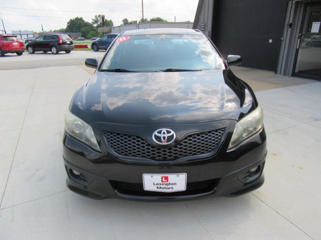 Toyota Camry SE 2011