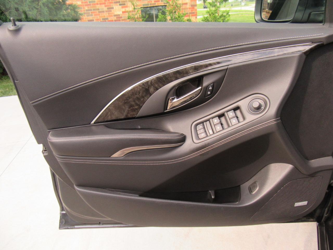 Buick LaCrosse Premium Package 2, w/Leather 2014