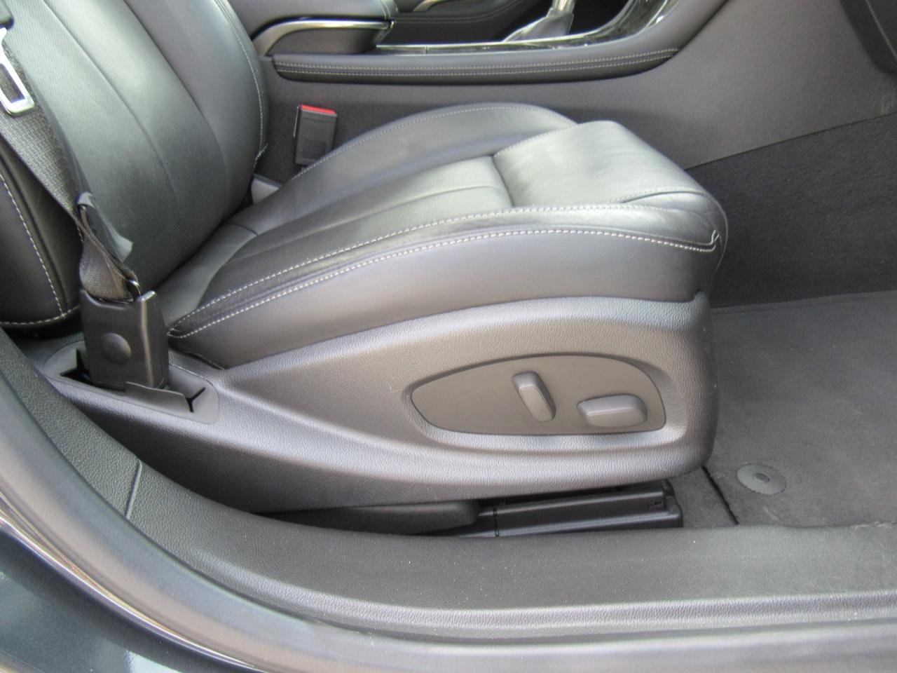 Buick LaCrosse Premium Package 2, w/Leather 2014