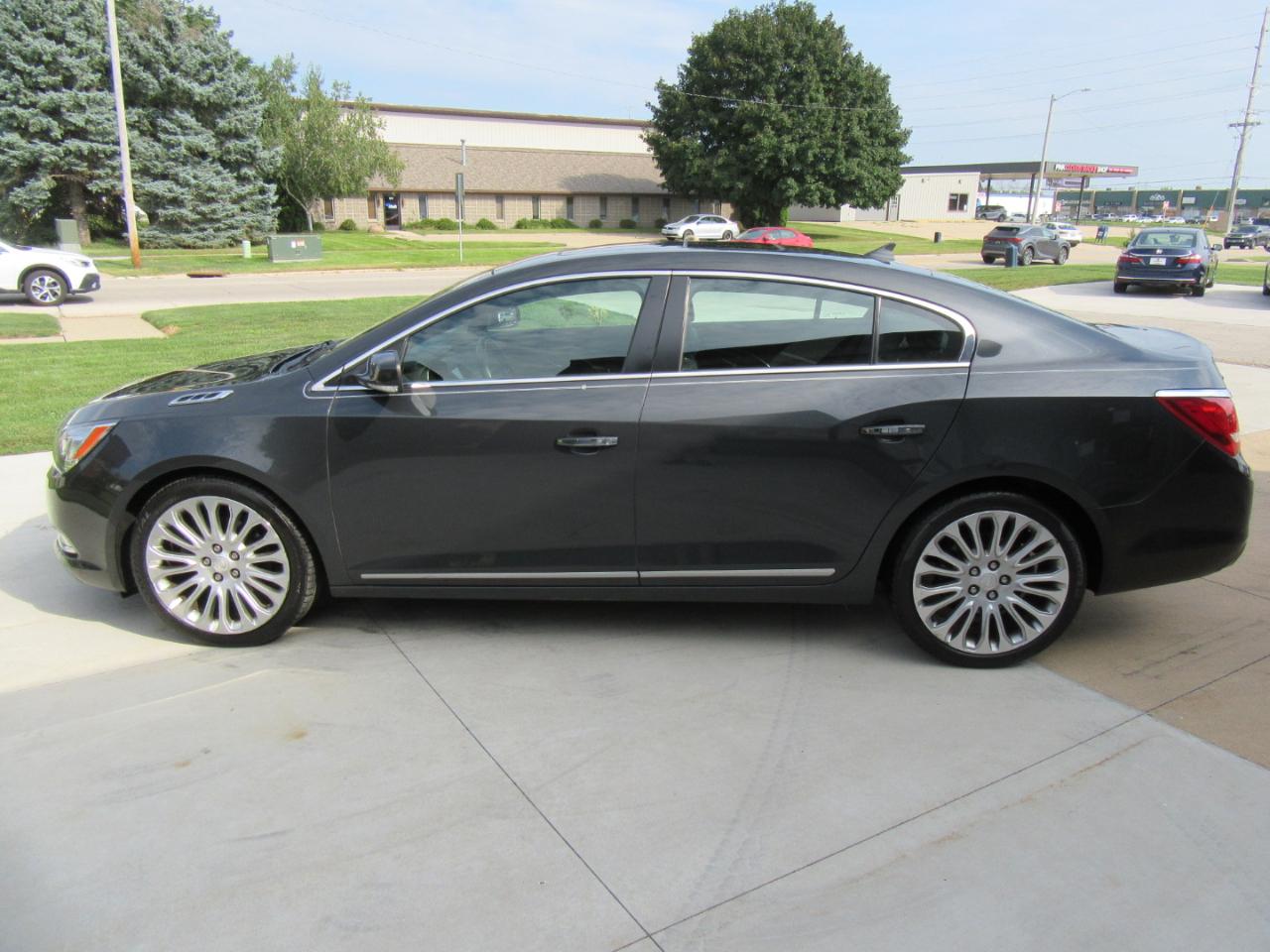 Buick LaCrosse Premium Package 2, w/Leather 2014