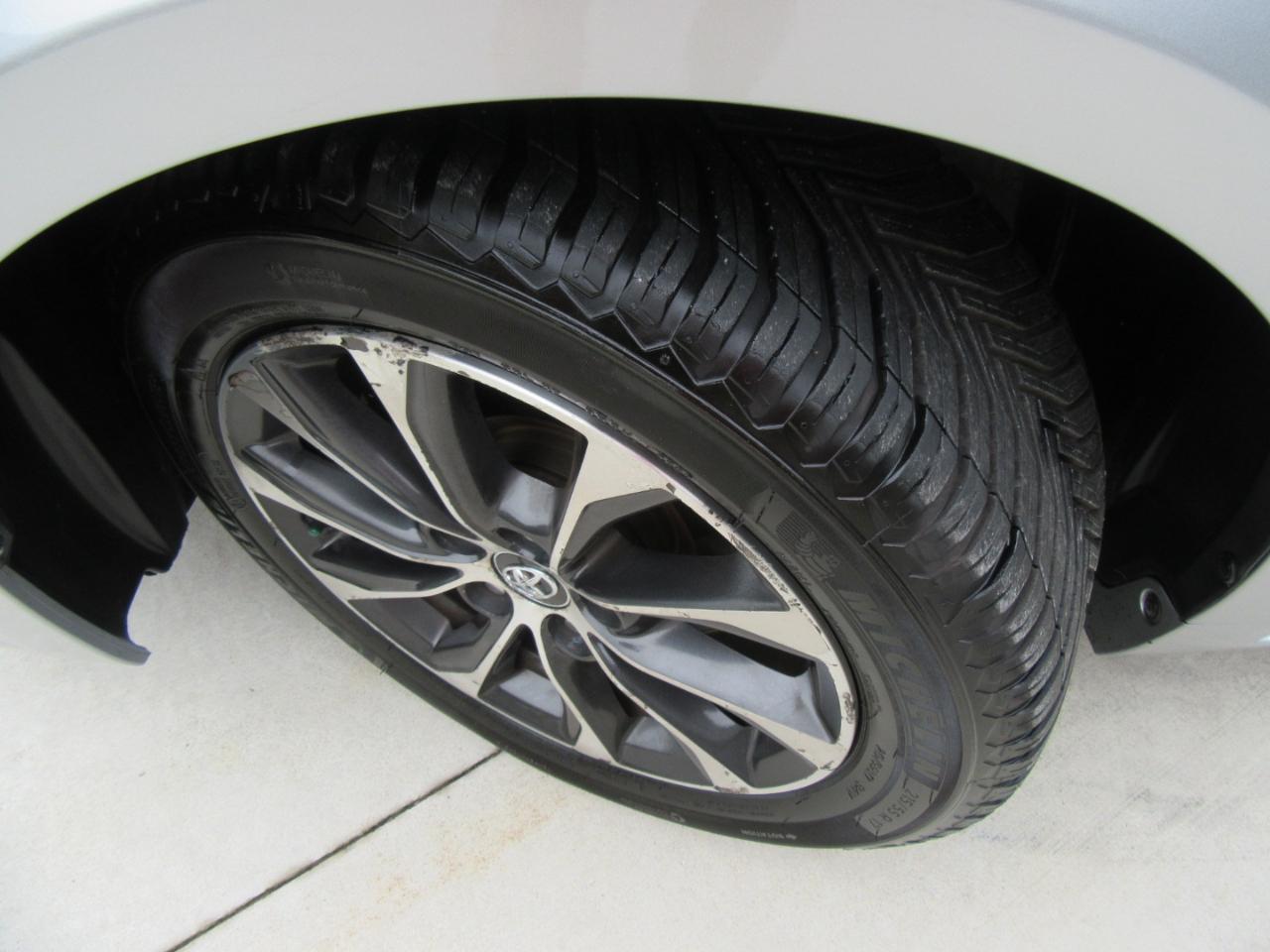 Toyota Avalon XLE 2018