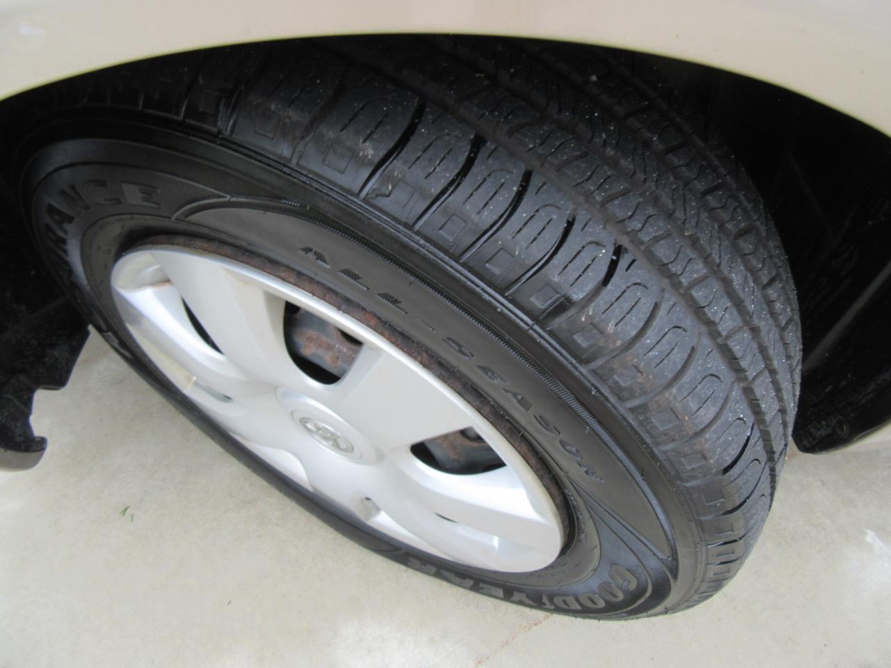 Toyota Camry LE 2003