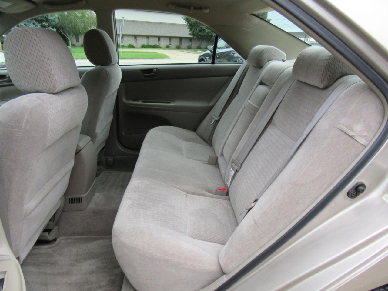 Toyota Camry LE 2003
