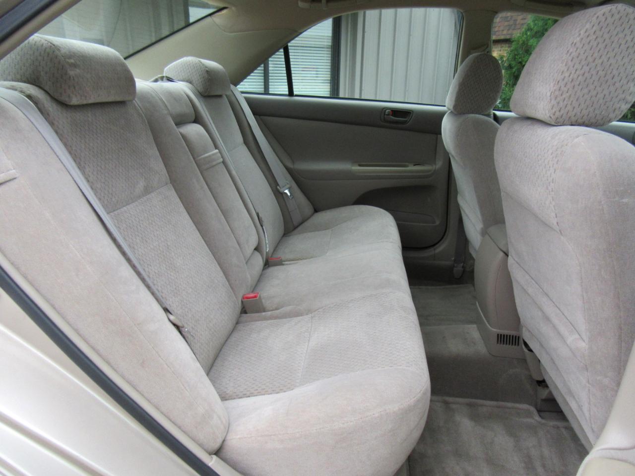 Toyota Camry LE 2003