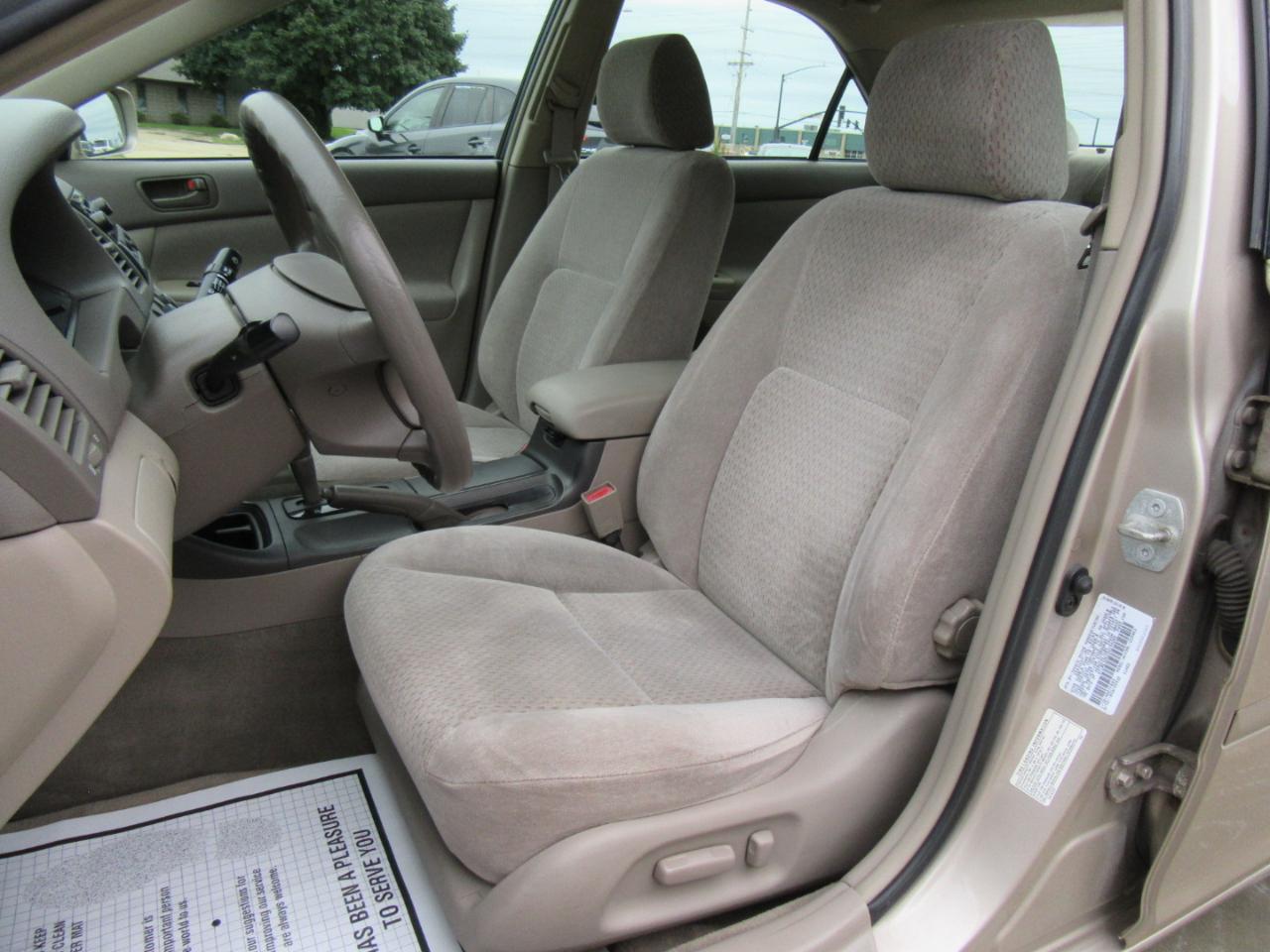 Toyota Camry LE 2003