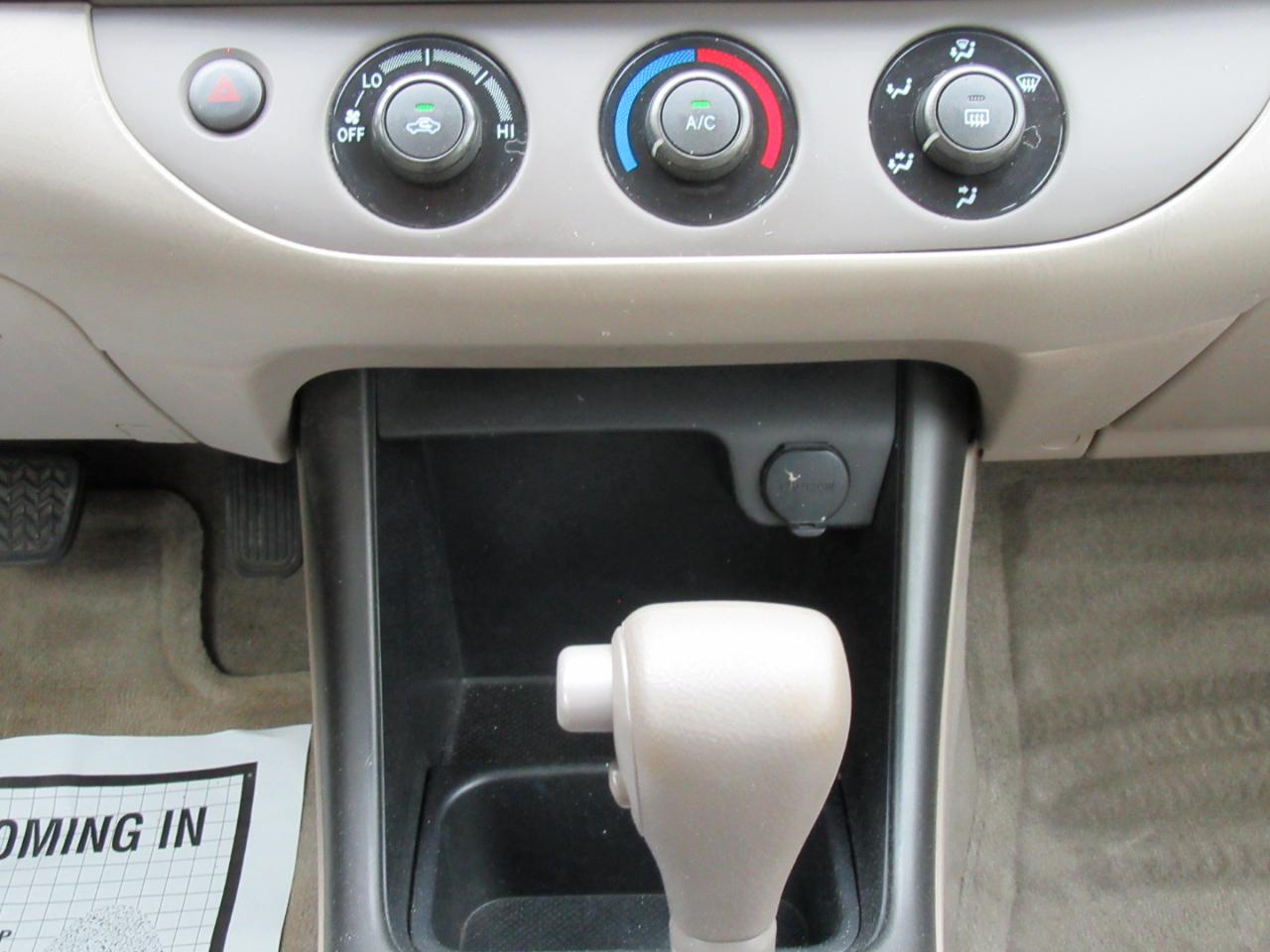 Toyota Camry LE 2003