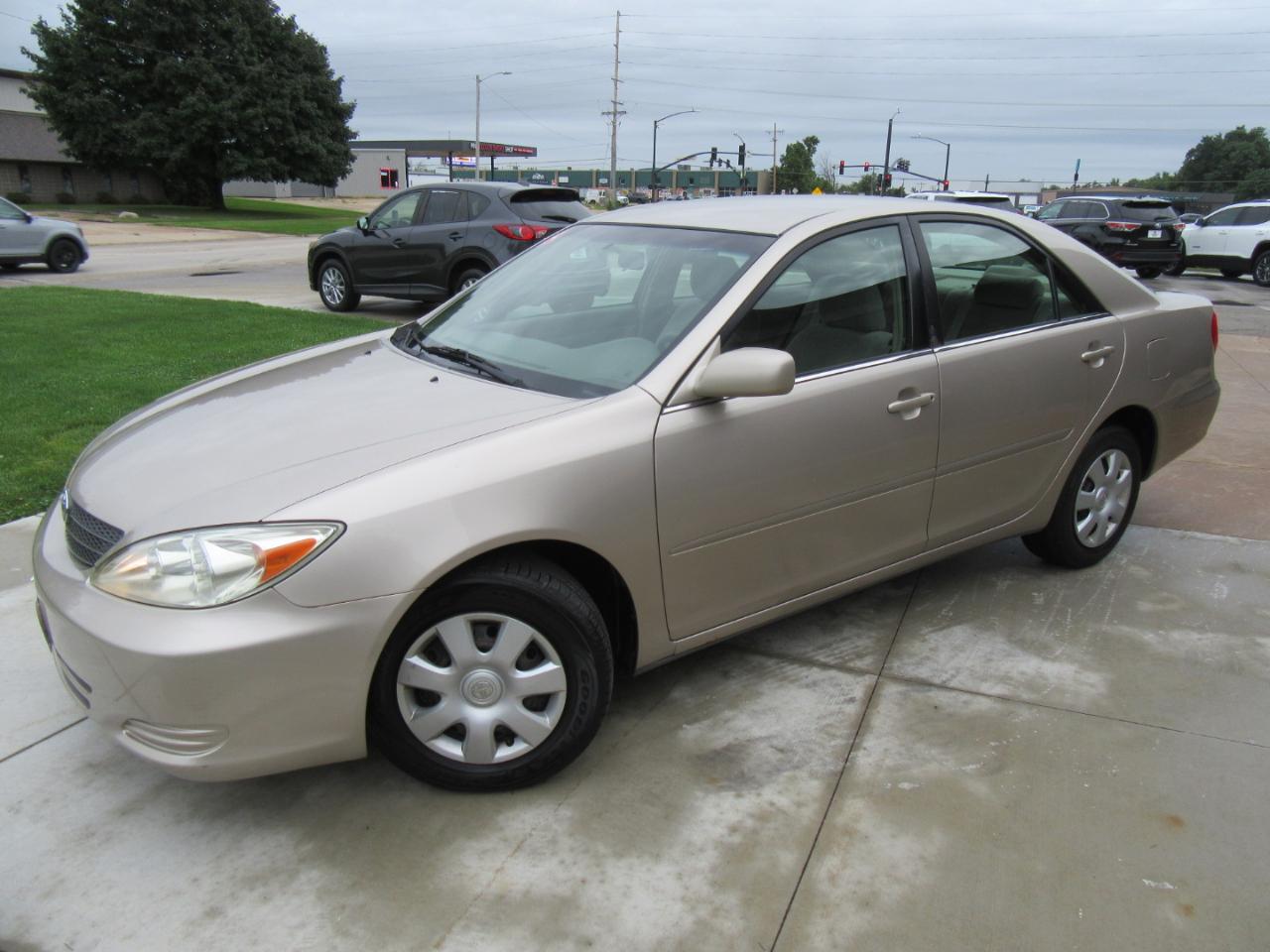 Toyota Camry LE 2003