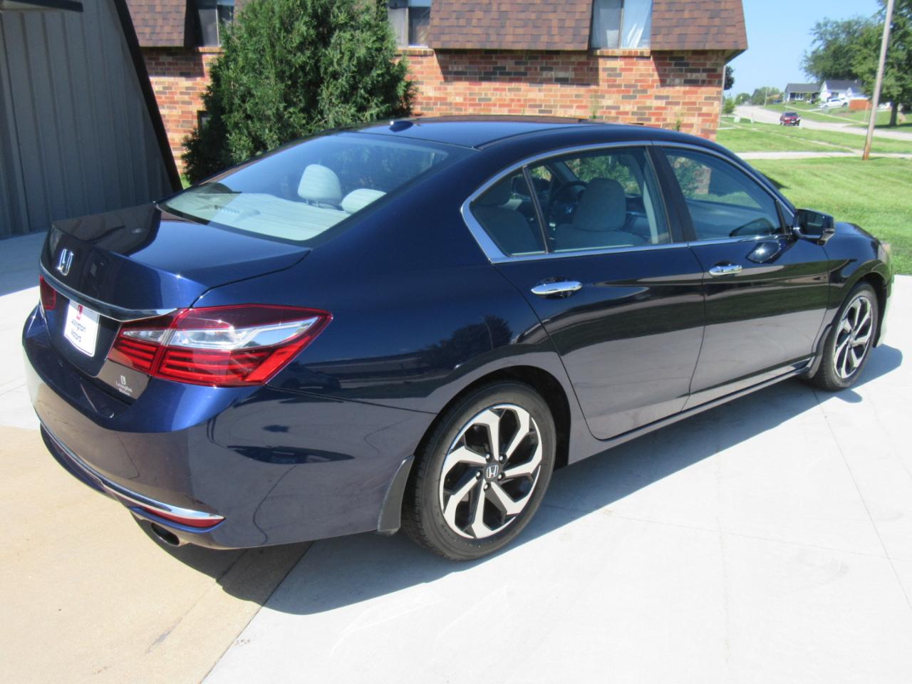 Honda Accord EX 2017