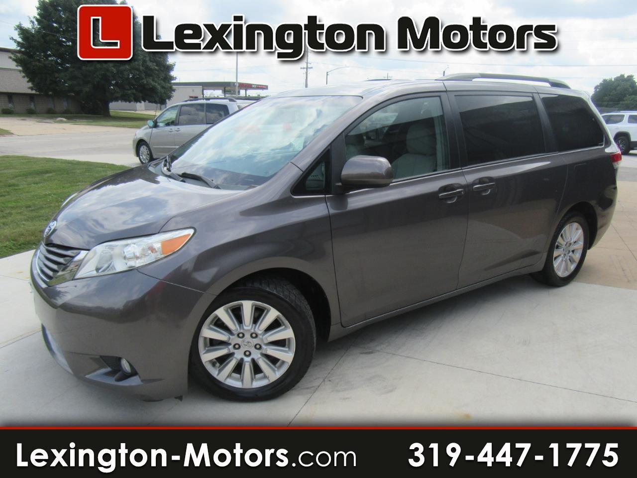 Toyota Sienna XLE AWD 7-Passenger V6 2014