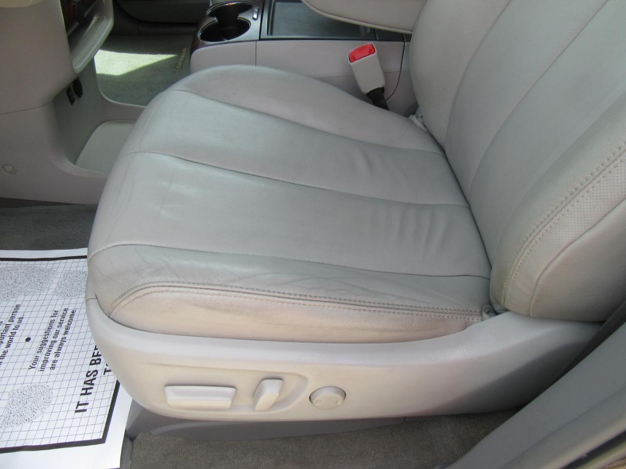 Toyota Sienna XLE AWD 7-Passenger V6 2014