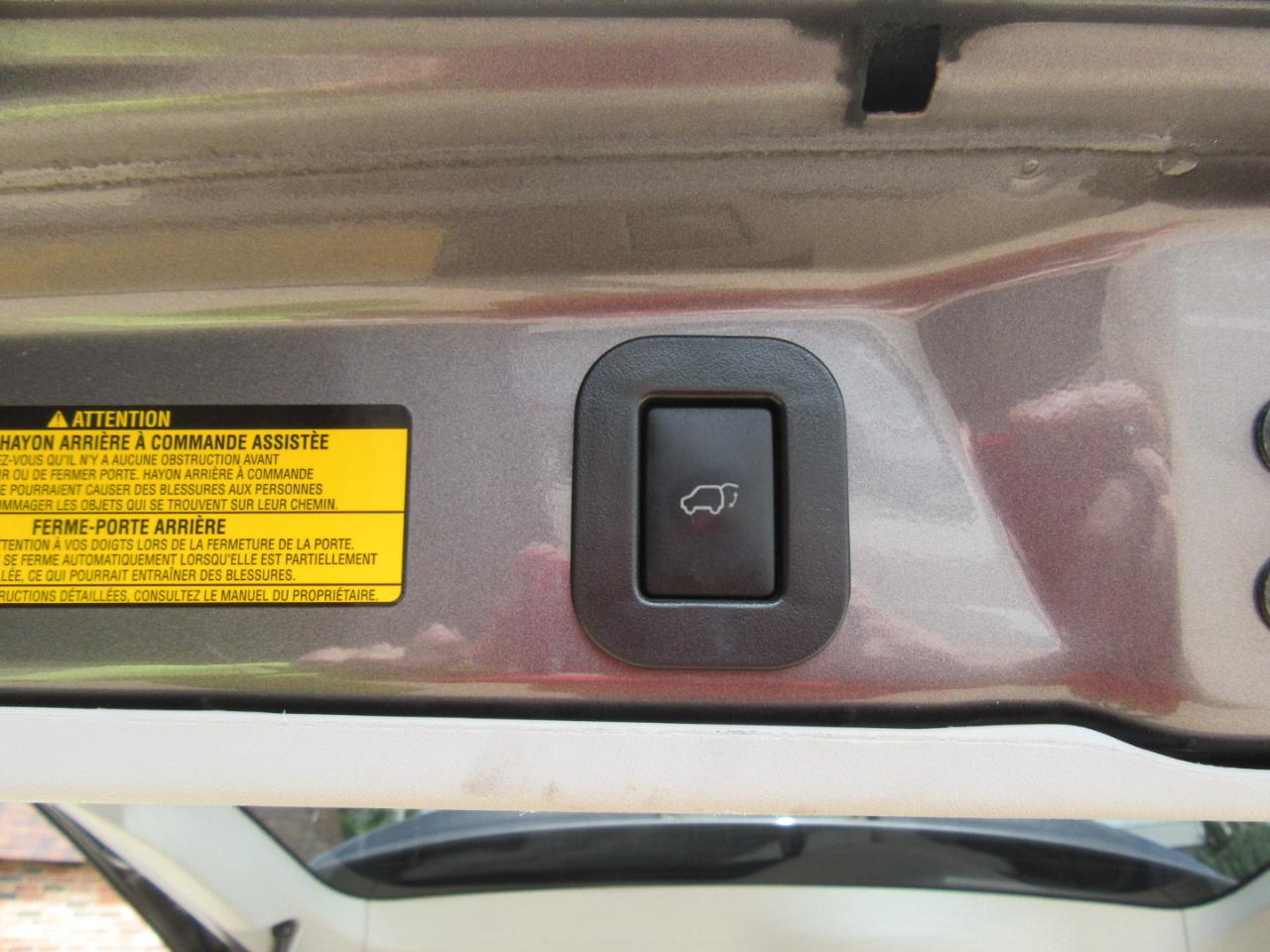 Toyota Sienna XLE AWD 7-Passenger V6 2014