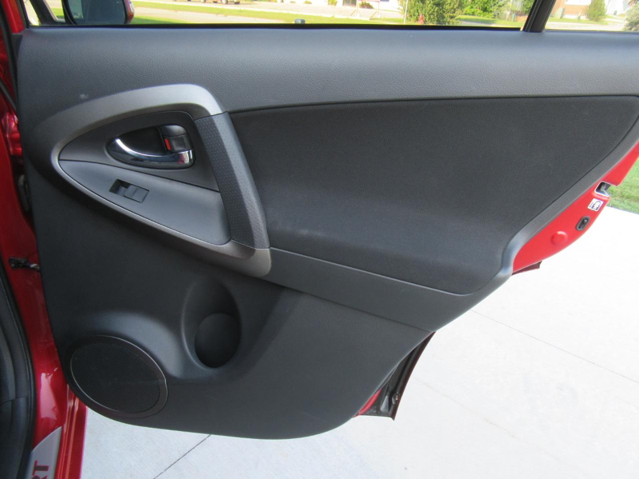 Toyota RAV4 Sport 2012