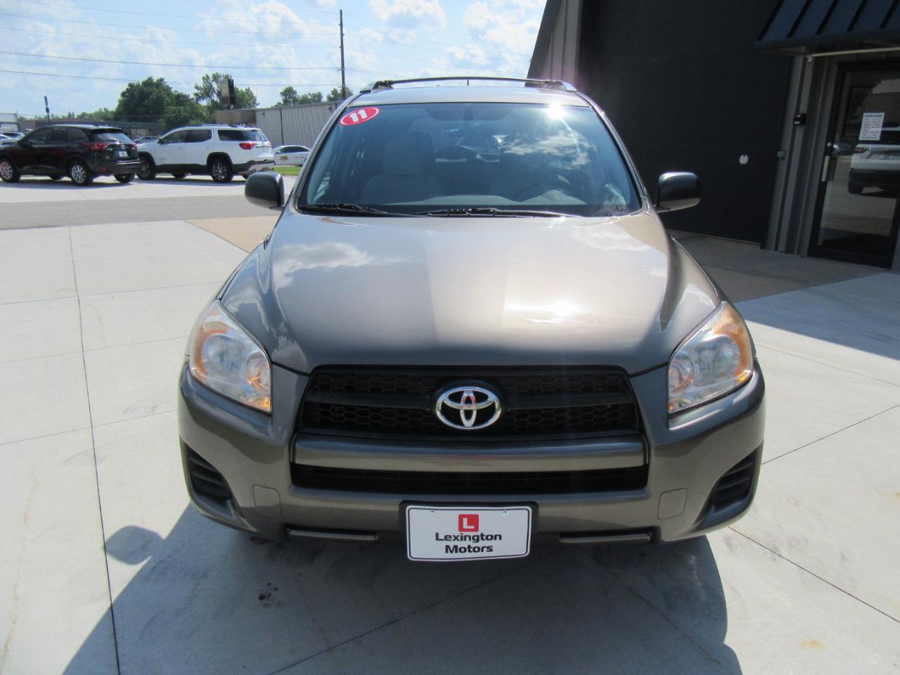 Toyota RAV4 Base 2011