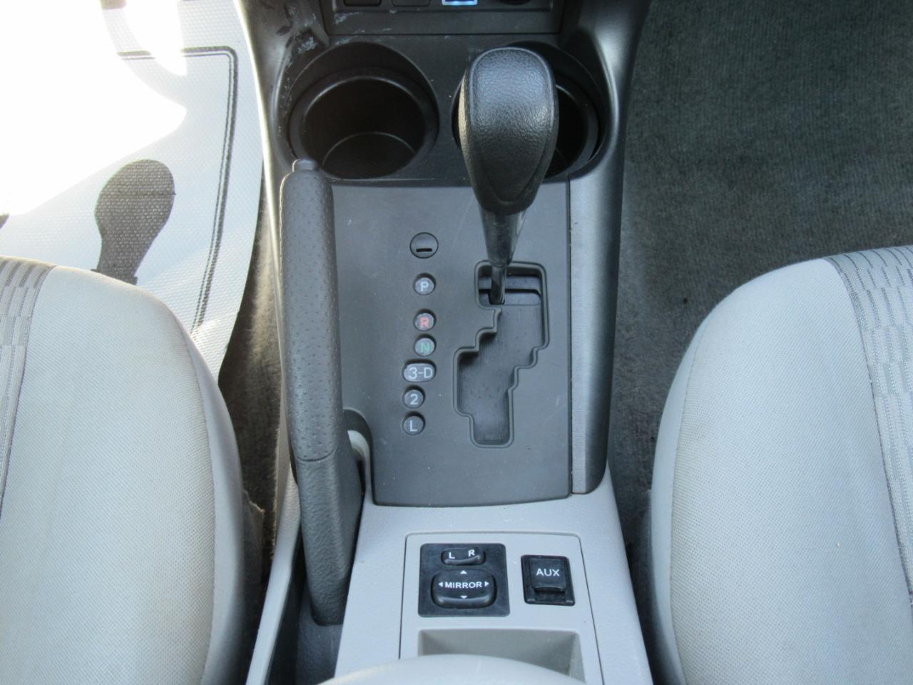 Toyota RAV4 Base 2011