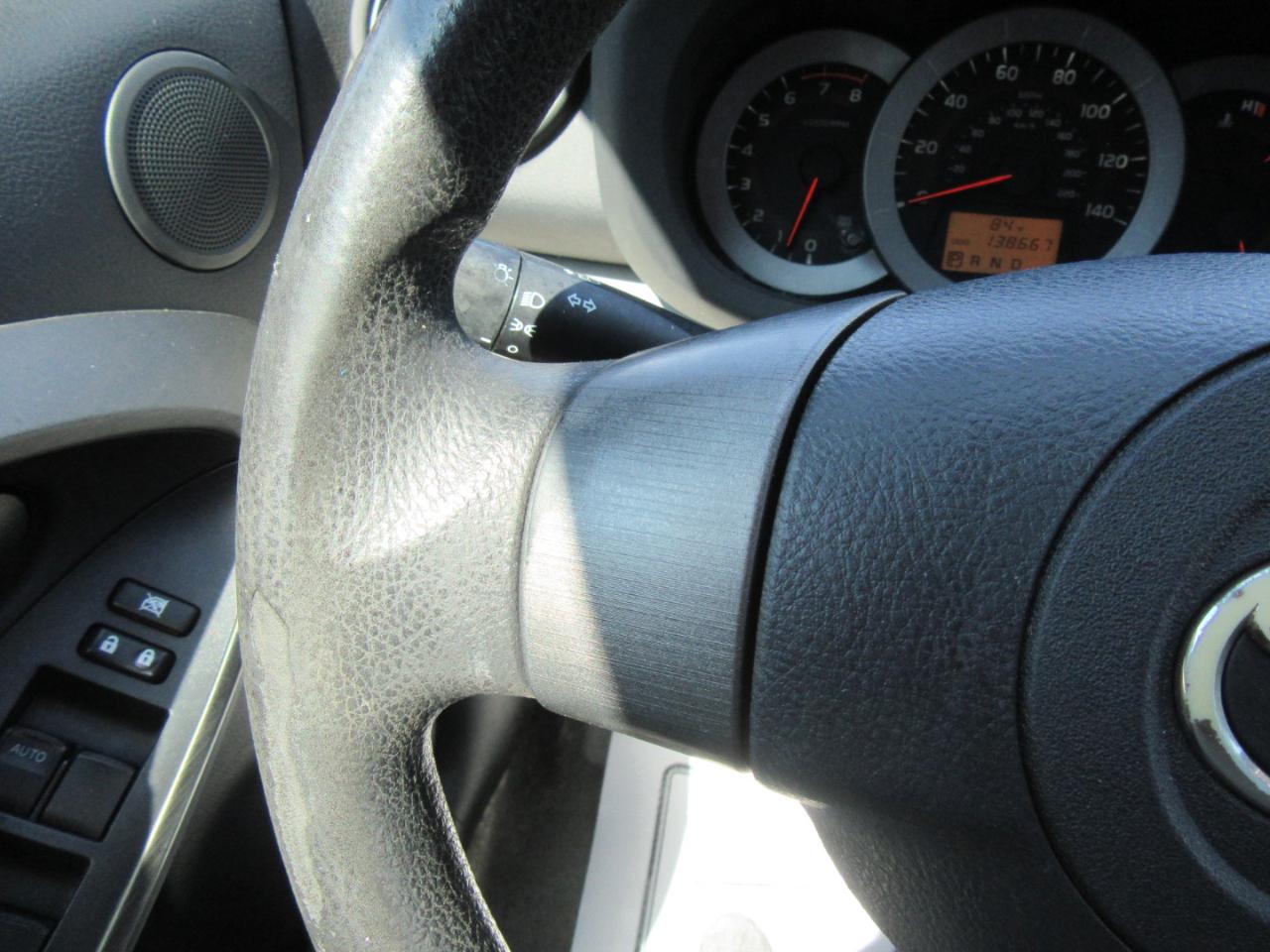 Toyota RAV4 Base 2011