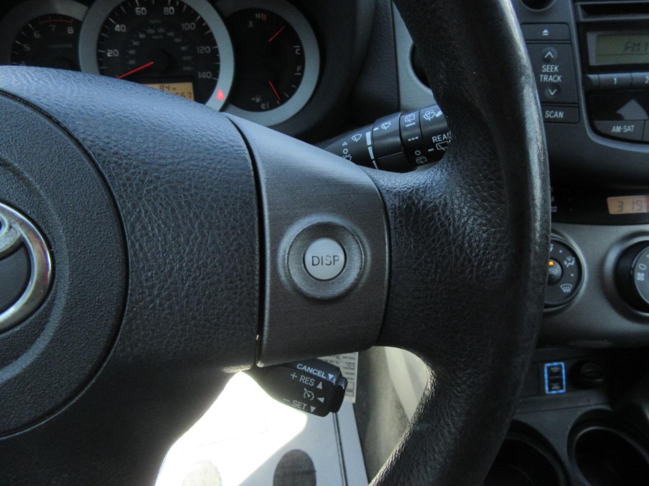 Toyota RAV4 Base 2011