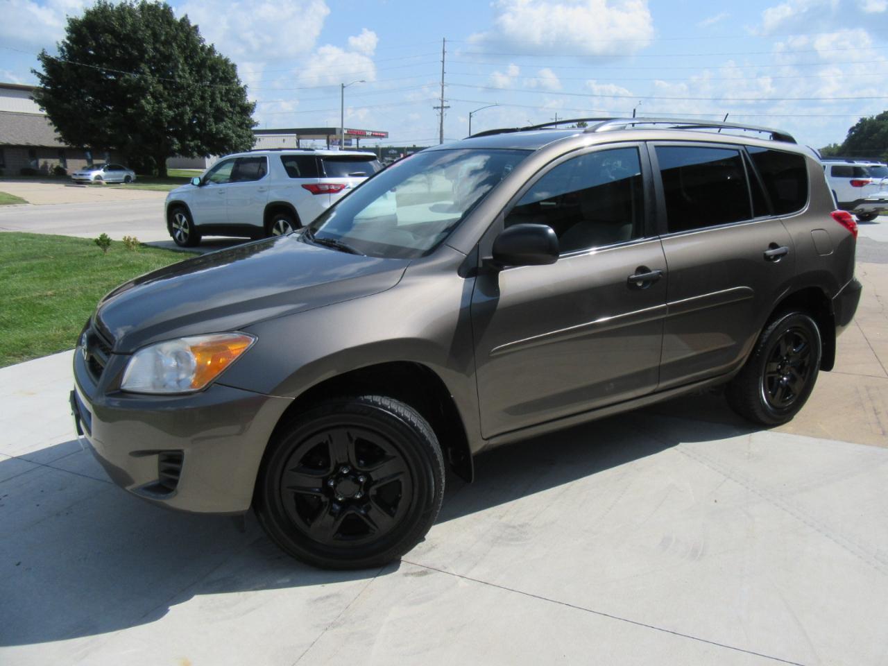 Toyota RAV4 Base 2011