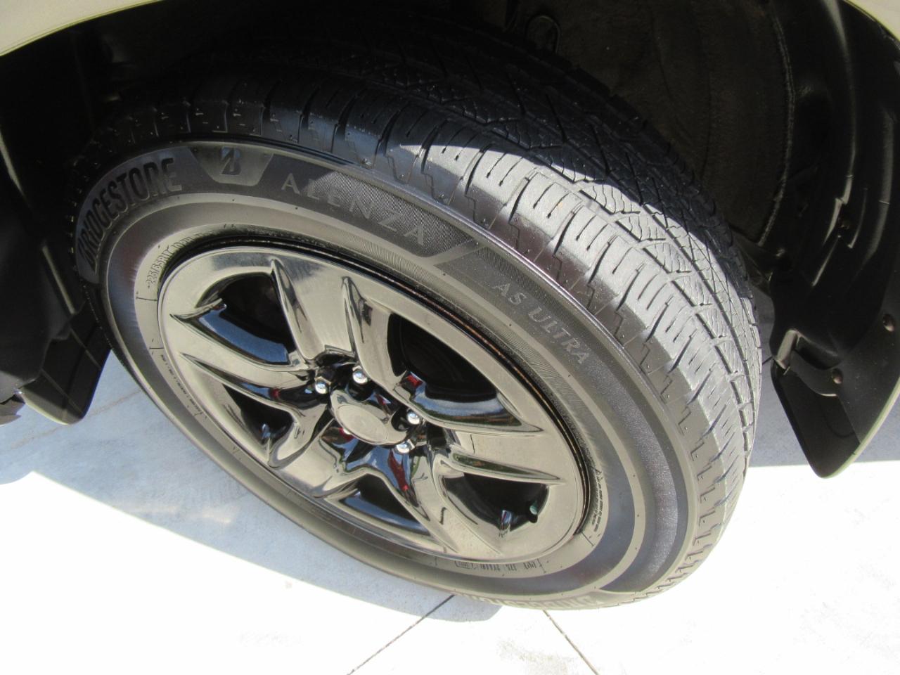 Toyota RAV4 Base 2011