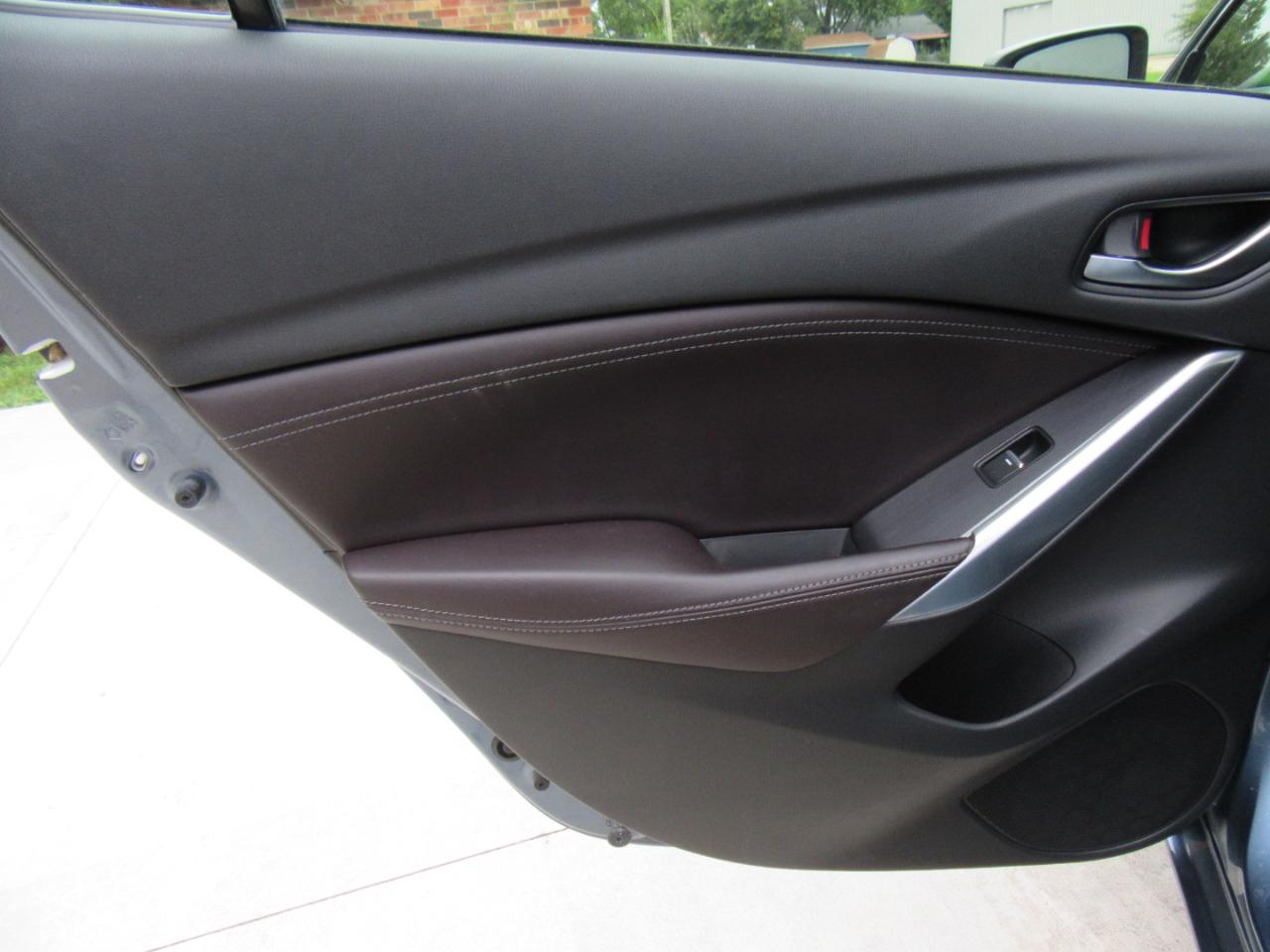 Mazda MAZDA6 i Grand Touring 2016