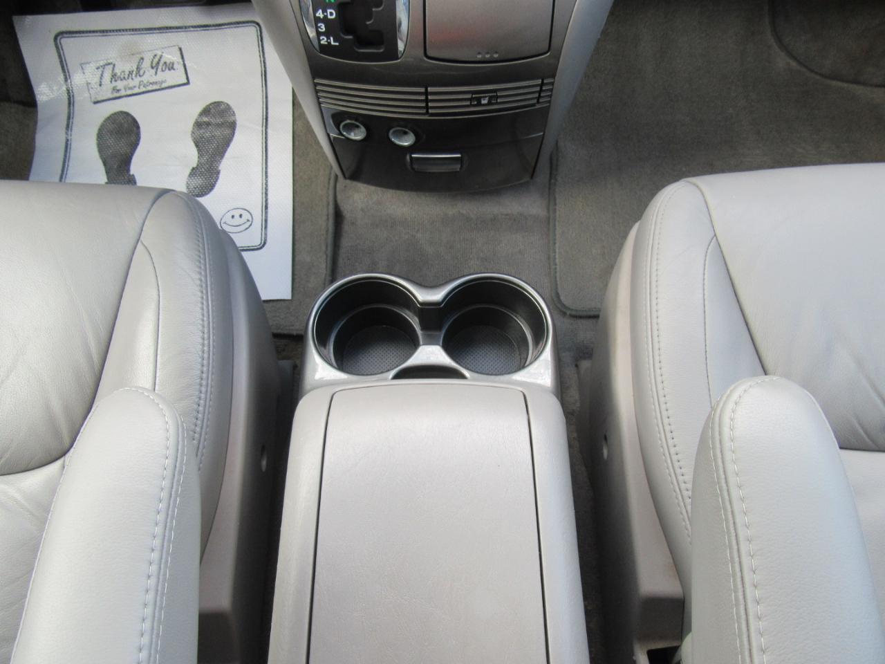 Toyota Sienna XLE 2008