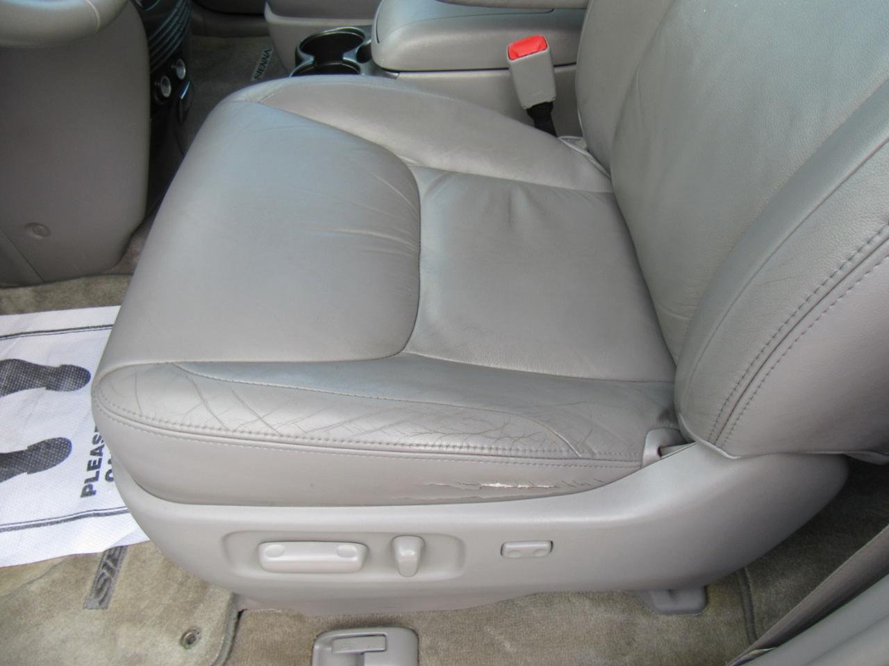 Toyota Sienna XLE 2008